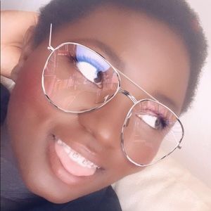 Meet your Posher, Erica